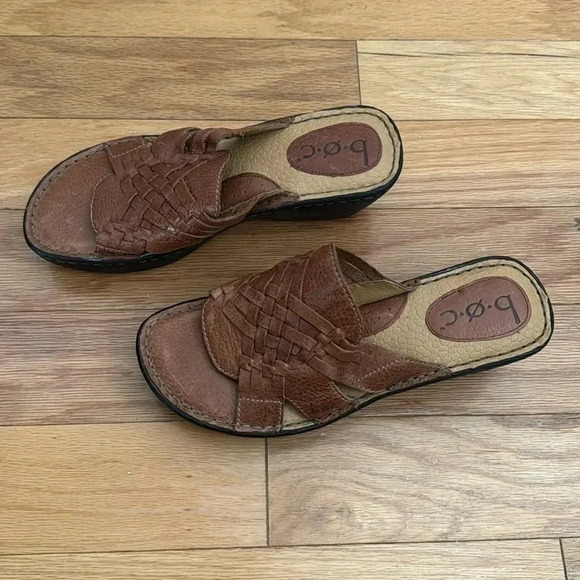 BOC Womans Size 7 Brown Wedge Sandal - Picture 1 of 11